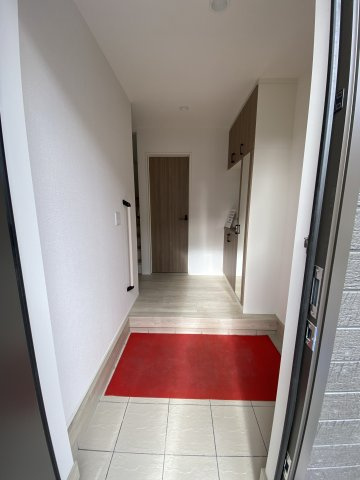 所沢市下安松第2期の玄関