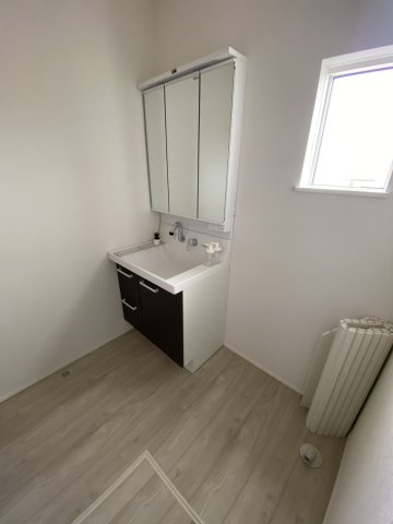 所沢市下安松第2期の独立洗面台