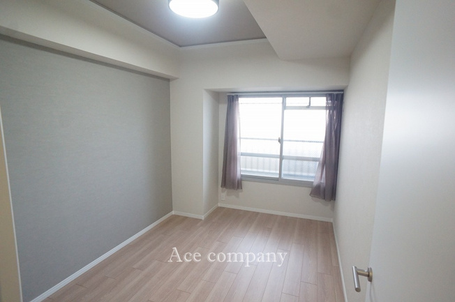 【子供部屋】 | 西つるみコーポ | 【洋室①：5.5帖】