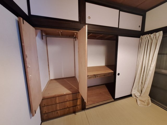高崎市棟高町貸戸建ての収納