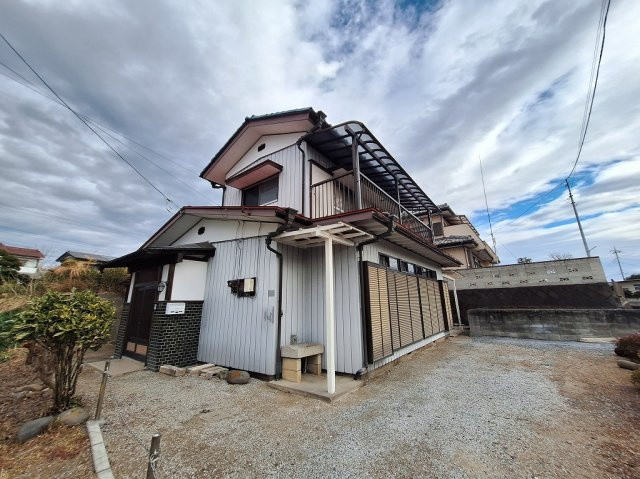 高崎市棟高町貸戸建ての外観