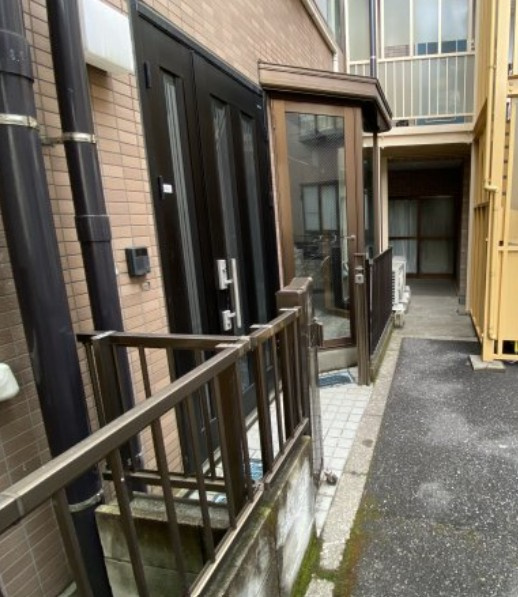 ファイン滝野川Ａ棟のエントランス