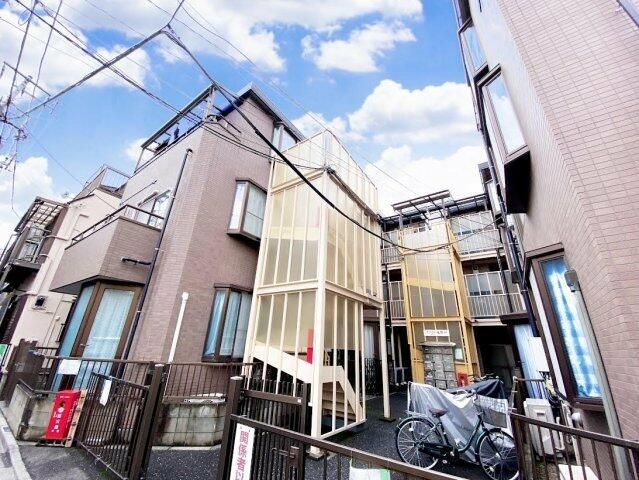 ファイン滝野川Ａ棟の外観