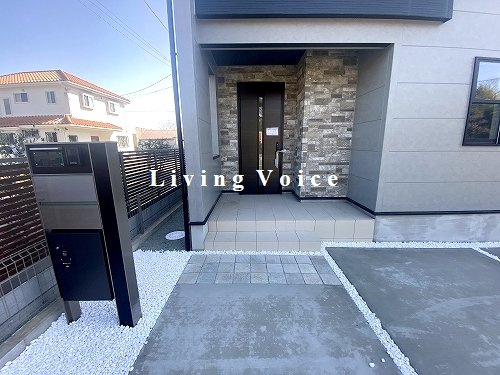 【エントランス】 | 【仲介手数料０円】秦野市堀山下　新築一戸建て　全3棟 | 秦野市堀山下　新築一戸建て　全3棟