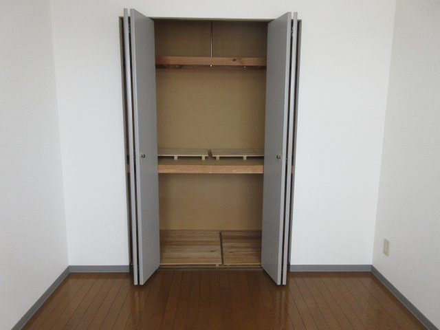 フローレンス①の収納