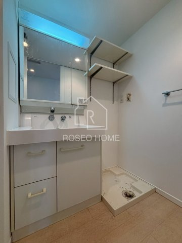 SERENDIPITYUEHONMACHIの洗面所