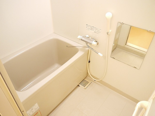 結充Immeuble　B館の浴室|きれいなお風呂です