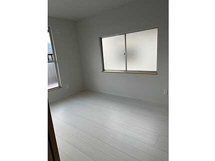 安佐南区長楽寺３丁目の洋室