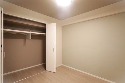 【収納】 | 西つるみコーポ | 洋室（約4.5帖）