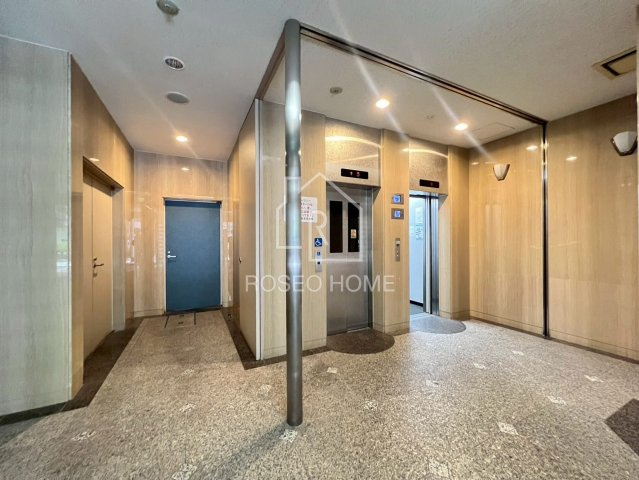 ブランクレール谷町のロビー