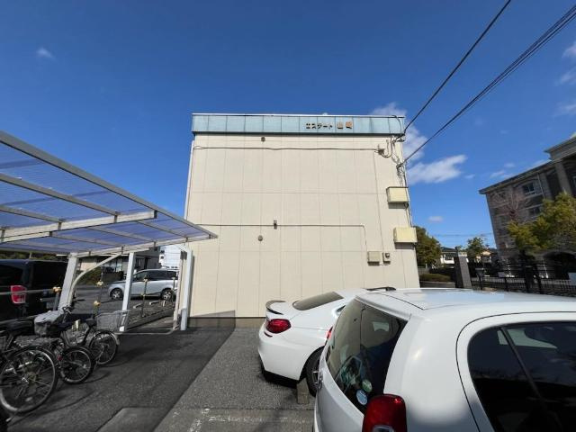 エステート山崎のその他共用部分|外観写真（昼）