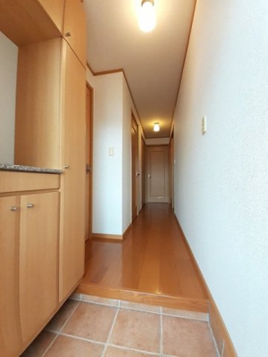 【玄関】 | イストワールＢ | 収納もある玄関です