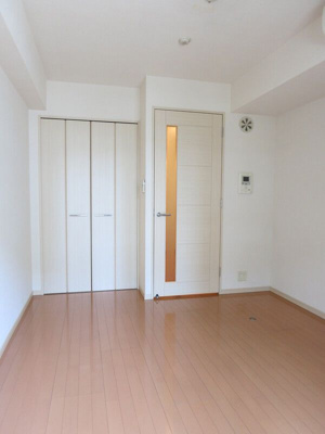 【居間・リビング】 | クリオ戸越銀座壱番館 | ゆったり過ごせる居間です