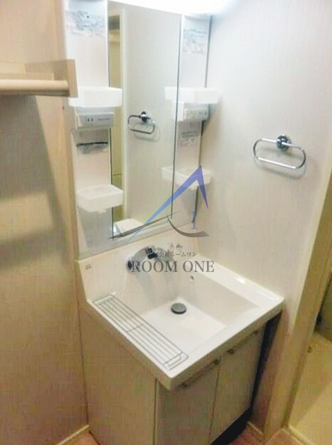 サンフィールドの洗面所|洗面台です。