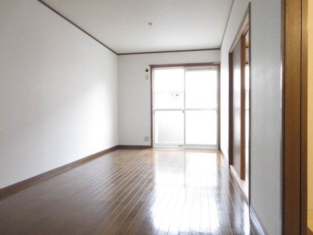 【居間・リビング】 | グリーンシャトレ2