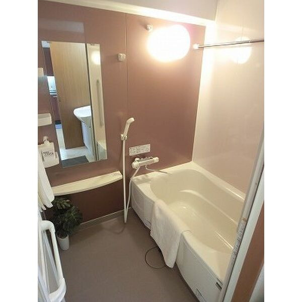 エクセレンス大宮の浴室