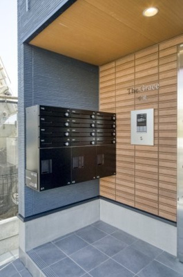 【エントランス】 | The Grace 千葉(ザ・グレースチバ)