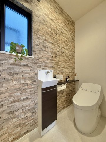 中央区丸塚町のトイレ|毎日の生活がちょっと特別になる、こだわったデザインが魅力です。