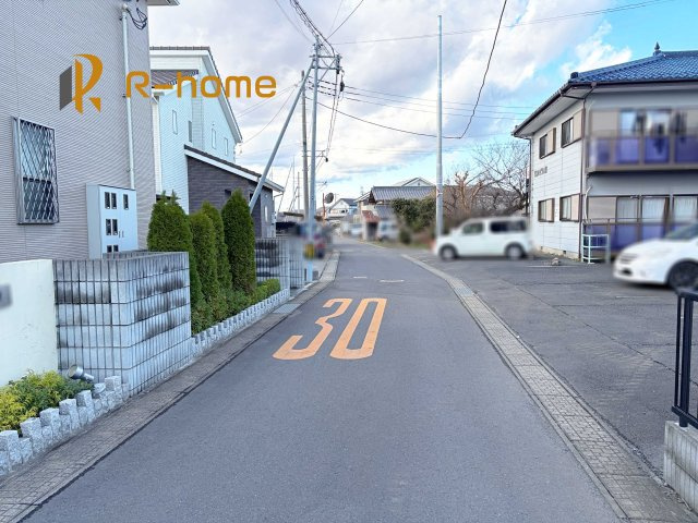 水戸市堀町25期　新築戸建て　2号棟の前面道路含む現地写真|周辺環境も併せて案内致します♪
ぜひ現地へお越しください♪