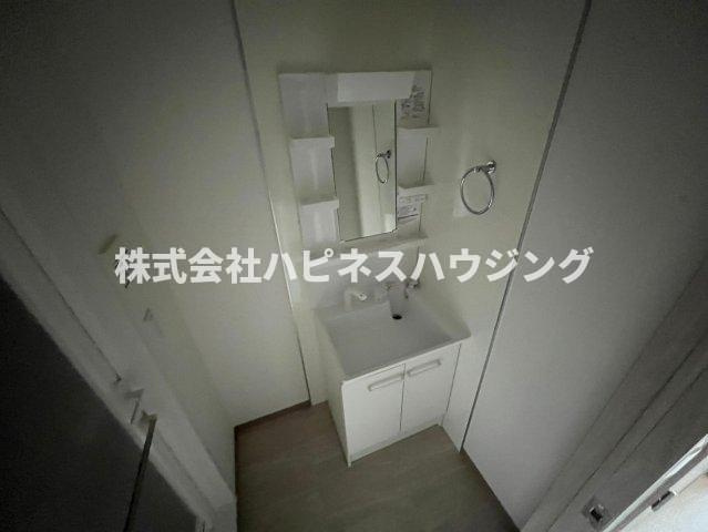 モアナ　レジデンスの独立洗面台|募集のお部屋は反転タイプです
