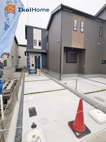 明石市魚住町西岡　B号棟の駐車場|【ホームページに現地動画掲載中】●年中無休：当日予約可●工事進捗状況随時更新予定！