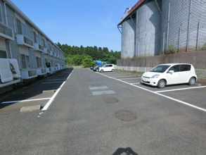 【駐車場】