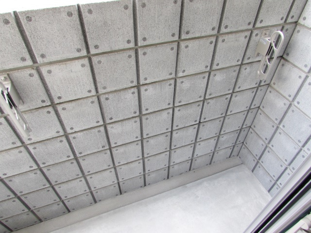 あんしんプラス安倉西08-2013のバルコニー|落ち着いた時間を過ごせるバルコニーです