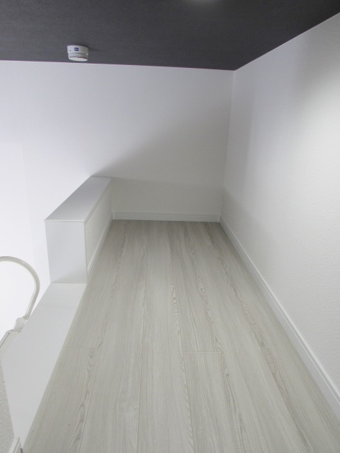 あんしんプラス安倉西08-2013の内装|明るい色調の室内です