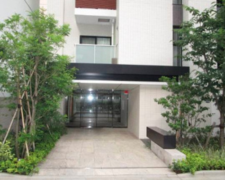 【エントランス】 | 建物の内部です