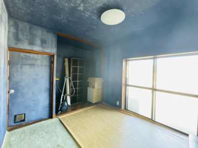 【洋室】 | 揖保郡太子町佐用岡/中古戸建 | 落ち着いた色調の洋室です