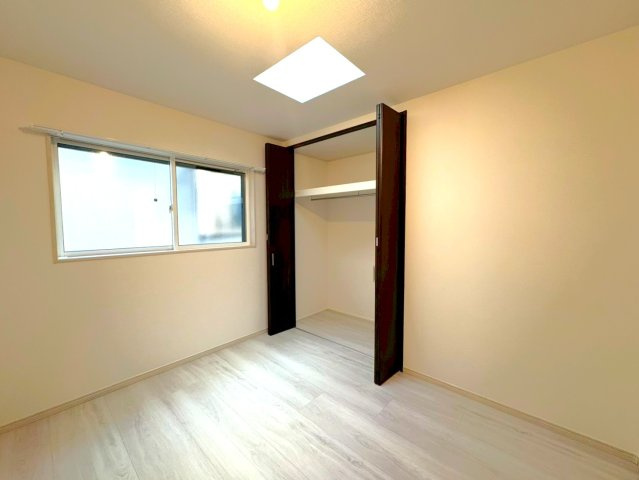 閑静な住宅街に建つ築浅３ＬＤＫ◆リフォーム済み美宅◆並列駐車３台可能◆宇治市伊勢田町砂田の洋室|洋室（６.８帖）