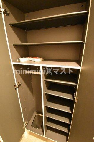 大阪市東成区東今里３丁目の賃貸マンションの収納