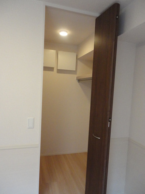 【収納】 | ネオポタミ | ウォークインクローゼット