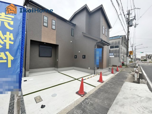 明石市魚住町西岡　A号棟の駐車場|【ホームページに現地動画掲載中】●年中無休：当日予約可●外構中でまもなく完成します！
