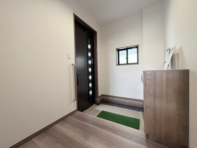 【玄関】 | 深谷市上野台第59期　ワイウッドコート　新築戸建　全3区画　3号棟　