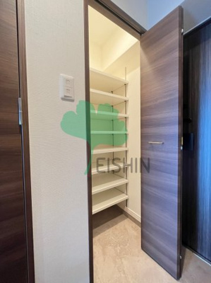 【玄関】 | グランフォーレ千早マークスクエア ウエストウイング | 下駄箱もしっかりついてます！