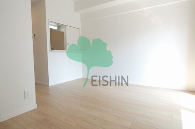 【居間・リビング】 | エンクレスト祇園2 | アレンジ自由自在の広々空間です！