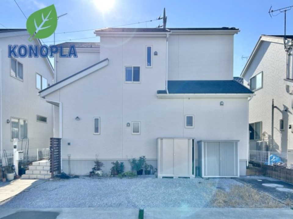 【中古戸建】伊勢崎市市場町1丁目の外観|■外観｜同世代の家族が集まりやすい住宅街です。ご近所付き合いがしやすく、子育てにも安心の環境です。