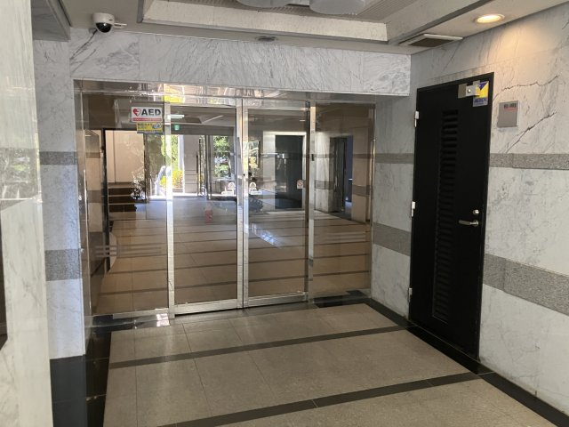 ヴィルヌーブ鷺沼2番館のエントランス|Entrance