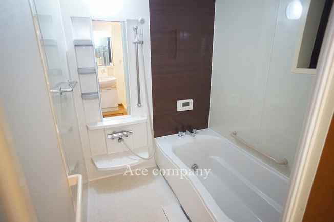 【浴室】 | 八尾市萱振町7丁目 | 省エネ給湯器（エコキュート）新設☆浴室塗装・浴室リモコン新調済みです☆