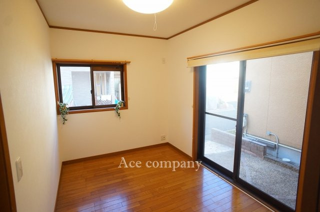 【内装】 | 八尾市萱振町7丁目 | 【1階：洋室6.5帖】