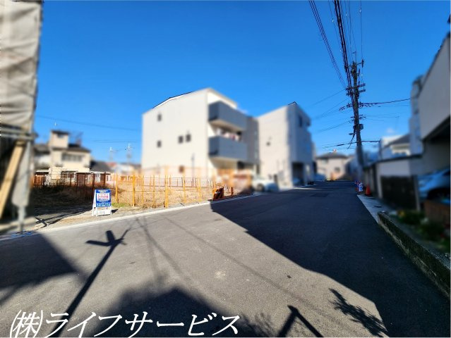 【前面道路含む現地写真】 | 西三国２丁目土地 | 前面道路の様子・幅員６ｍ公道に接道