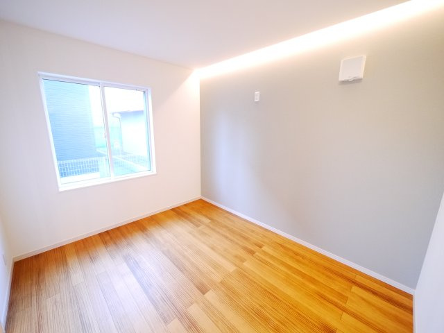 大網白里市大網　新築戸建の洋室|スーパーベイシア徒歩約2分 ３LDKロフト付 駐車2台可 オール電化推奨  リビング約16帖 全室洋