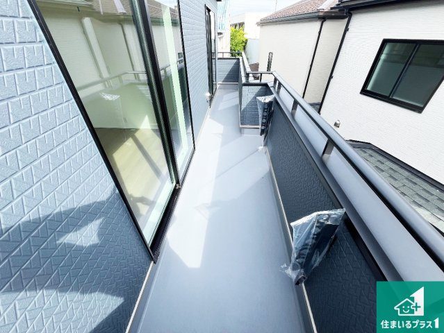 明石市魚住町西岡　新築一戸建てのバルコニー|ワイドバルコニーは洗濯物を干すスペースが広いのでご家族が多くても安心！