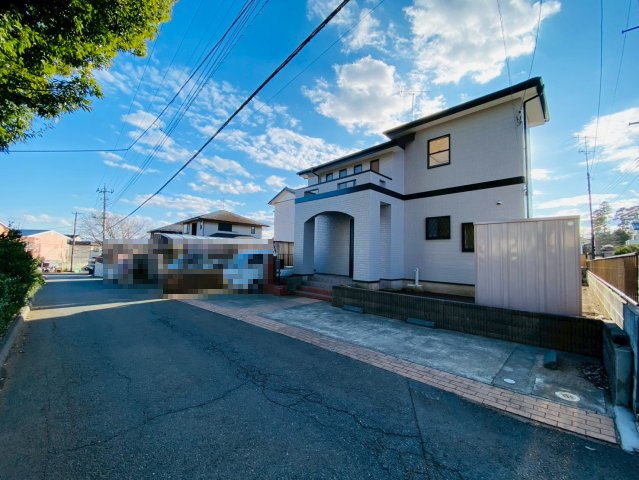 富山　中古戸建の前面道路含む現地写真