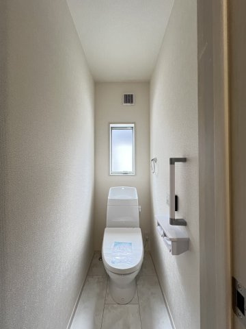 桜井市大豆越７期全５棟のトイレ|清潔感のあるトイレです