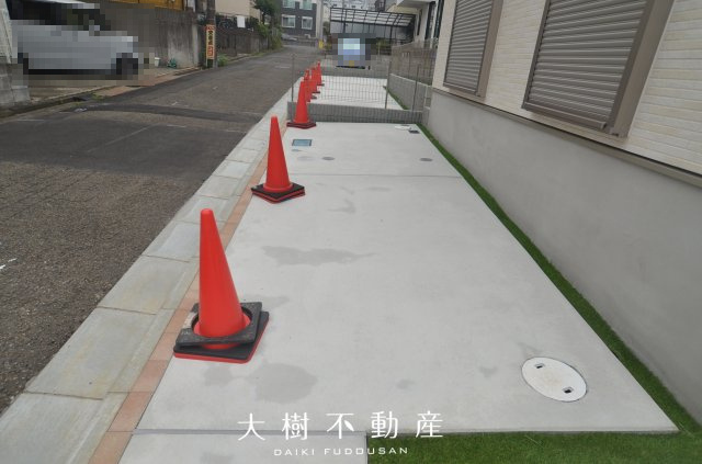【駐車場】 | 綾瀬市寺尾釜田２丁目　新築戸建て　全２棟【仲介手数料無料】
