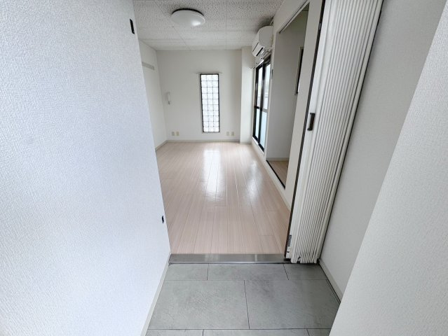 マキシム平城山の玄関