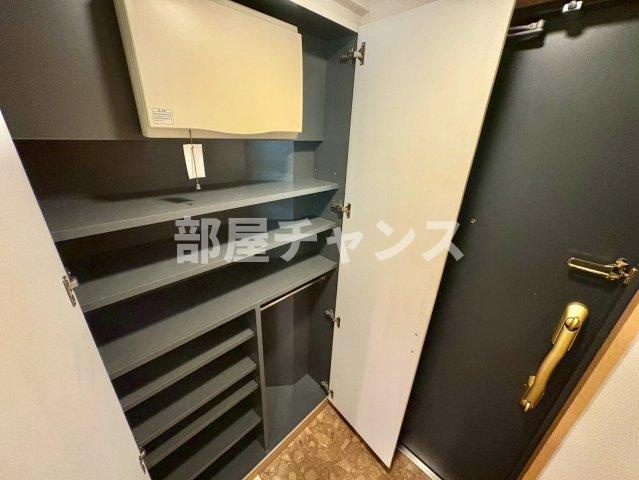 プレサンス名古屋城前の収納