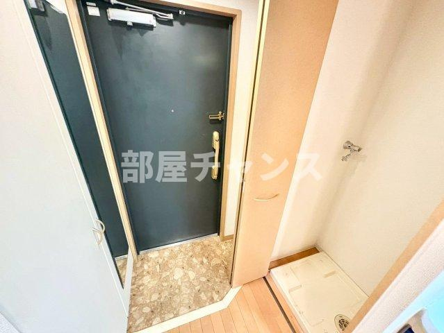 プレサンス名古屋城前の玄関